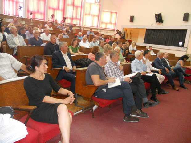 Парезановић: Ђилас поткупио одборнике